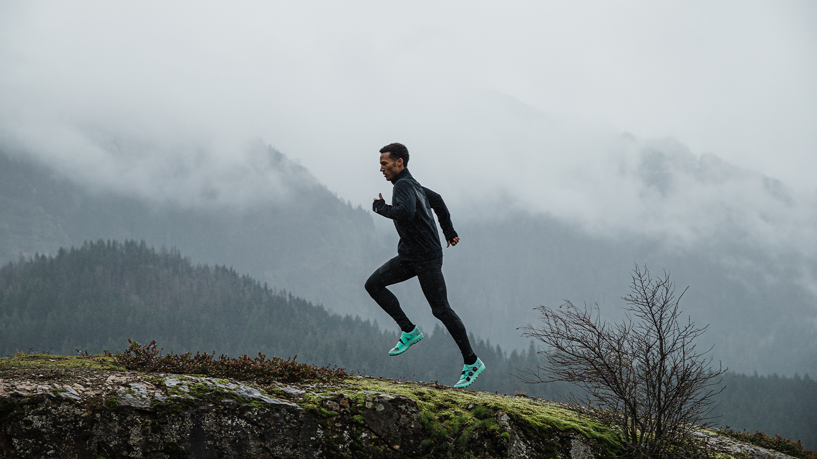 Trail Runner running in the Speedland SL:PDX