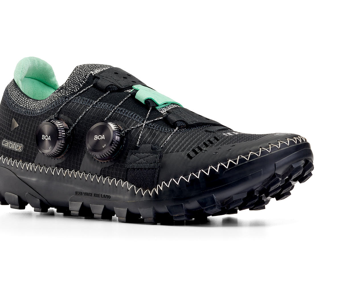 Speedland SL:HSV trail running shoe with the BOA Fit System