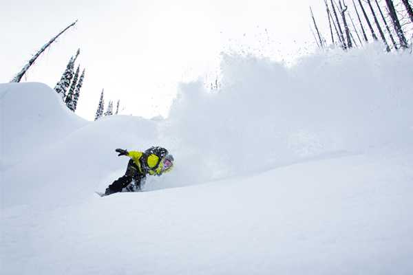 Sage Kotsenberg sur le snowboard