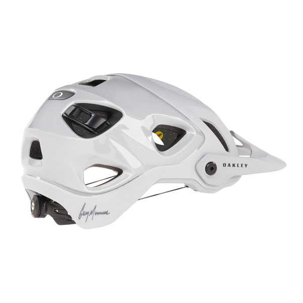 Oakley_DRT5_MTB_Helmet_BOA