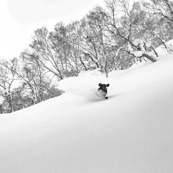 K2 Taro Tamai Snowsurfer in action