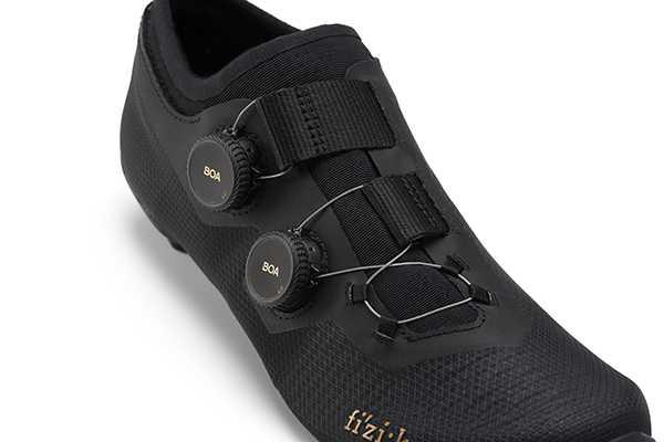 Fizik Vega Carbon